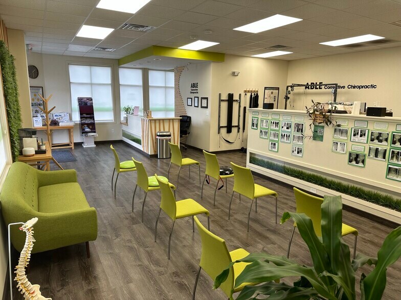 More Photos Of 959 New Loudon Rd, Latham Freestanding For Lease