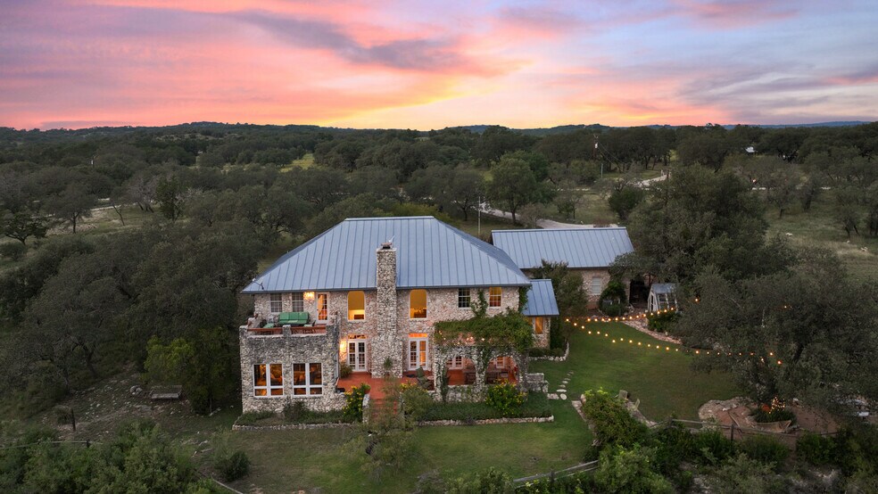 More Photos Of 5229 Hupedo Ranch Rd, Spicewood Specialty For Sale