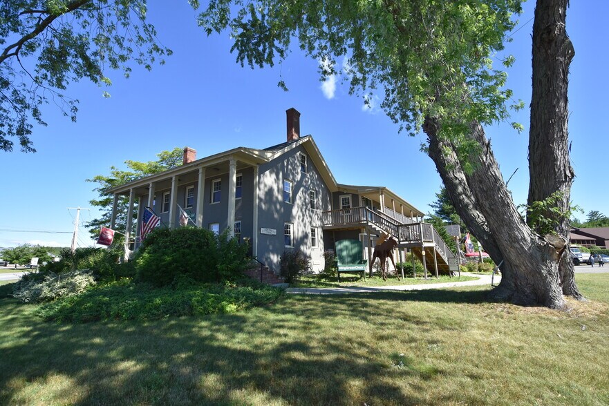 More Photos Of 1934 Lakeshore Rd, Gilford Office For Sale