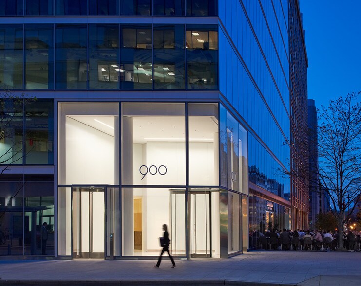 More Photos Of 900 19th St NW, Washington Office For Sale