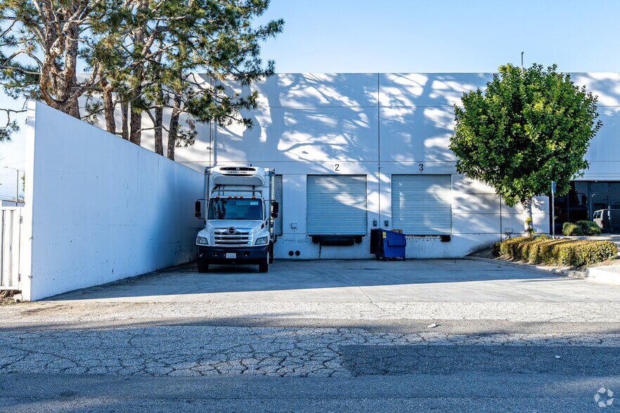 More Photos Of 8940 Sorensen Ave, Santa Fe Springs Warehouse For Lease