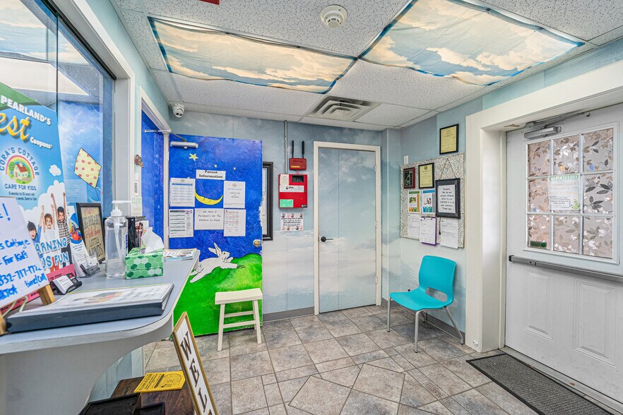 More Photos Of 3421 E Walnut St, Pearland Daycare Center For Sale