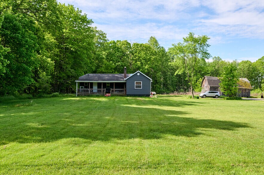 More Photos Of 7464 Sharon Mercer Rd, Mercer General Retail For Sale