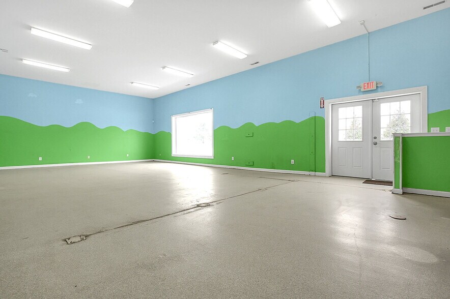 More Photos Of 1805 Columbus Rd, Granville Daycare Center For Sale
