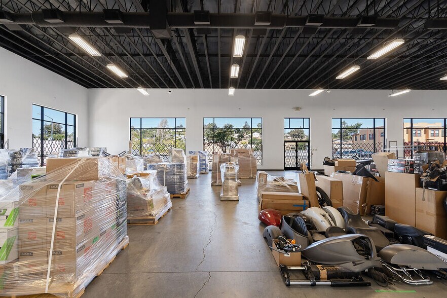 More Photos Of 111 Tennessee St, Vallejo Auto Dealership For Sale
