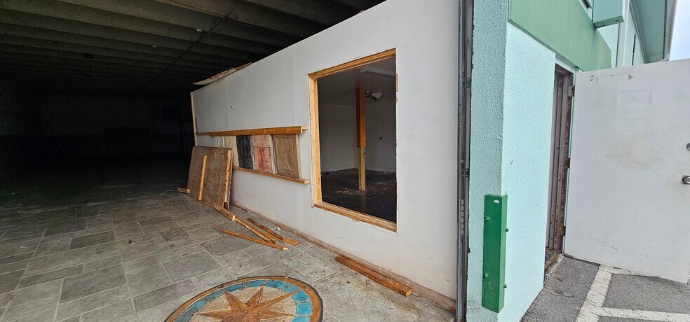 More Photos Of 10750-10796 SW 188th St, Miami Warehouse For Lease