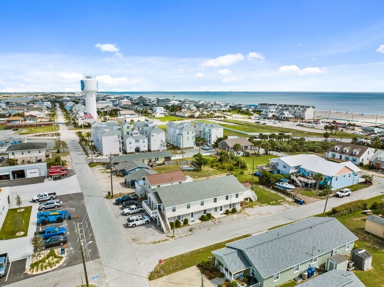 More Photos Of 119 W Bogue Blvd, Atlantic Beach Apartments For Sale