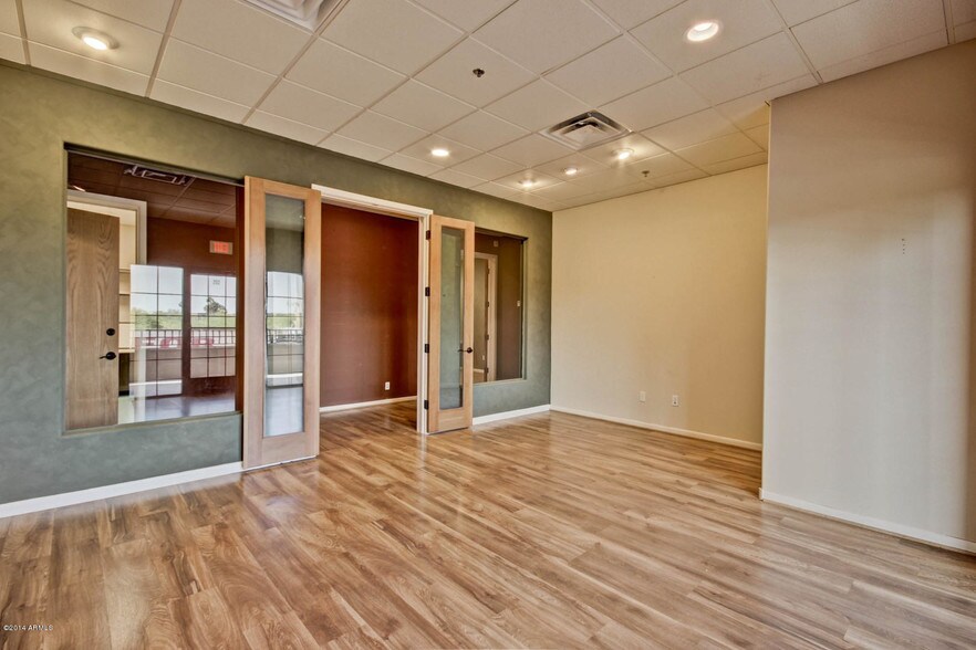 More Photos Of 16853 E Palisades Blvd, Fountain Hills Office For Lease