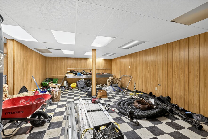 More Photos Of 305 Crump St, Goldsboro Warehouse For Sale