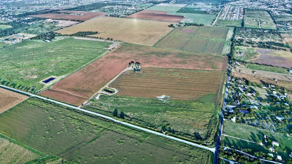 More Photos Of 0 Becker Lane, Del Valle Land For Sale