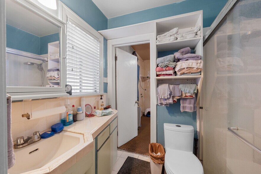 More Photos Of 339-341 E 220th St, Carson Multifamily For Sale