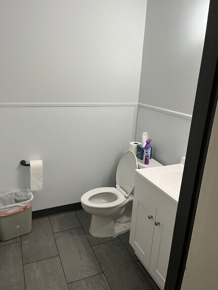 More Photos Of 5585 University Blvd W, Jacksonville Storefront Retail Office For Sale