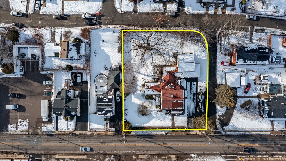 More Photos Of 90 Putnam Pike, Johnston Flex For Sale