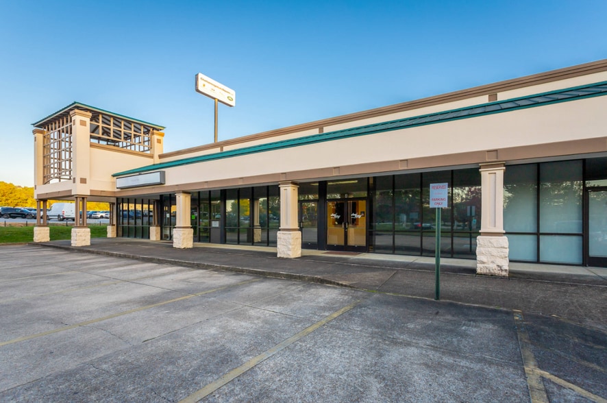 More Photos Of 7610 Hamilton Park Dr, Chattanooga Office For Sale