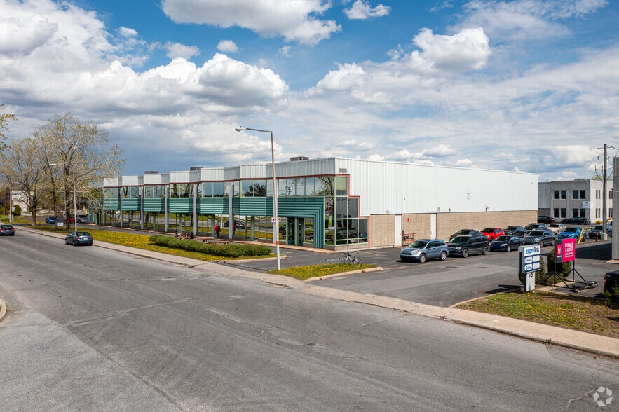 Primary Photo Of 2172-2188 Rue de la Province, Longueuil Manufacturing For Sale