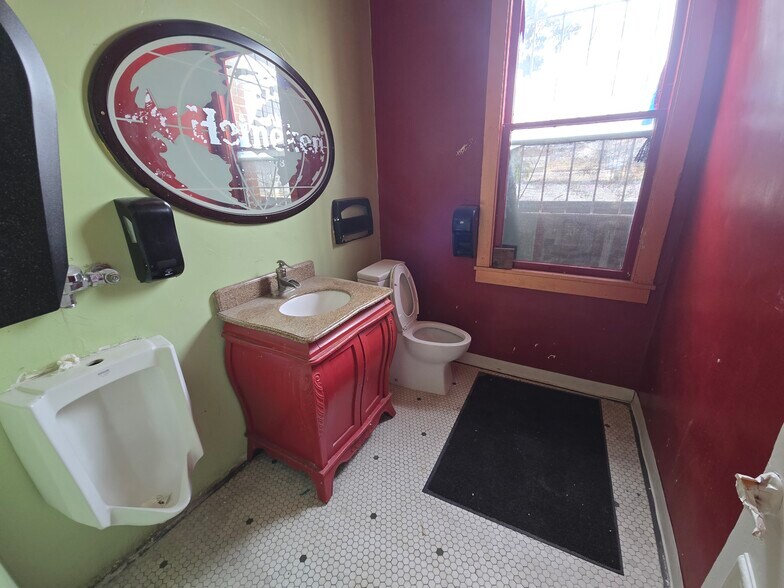 More Photos Of 55 5th St, Gilroy Restaurant For Sale