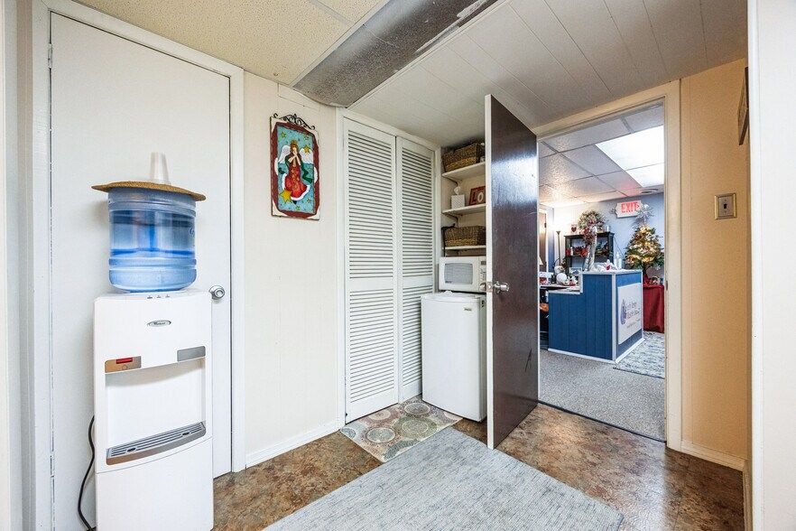 More Photos Of 1 N Valley Ave, Vineland Office Residential For Sale