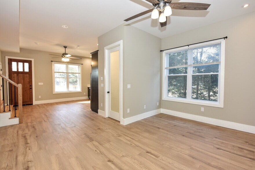 More Photos Of 127 Pine St, Wurtsboro Apartments For Sale