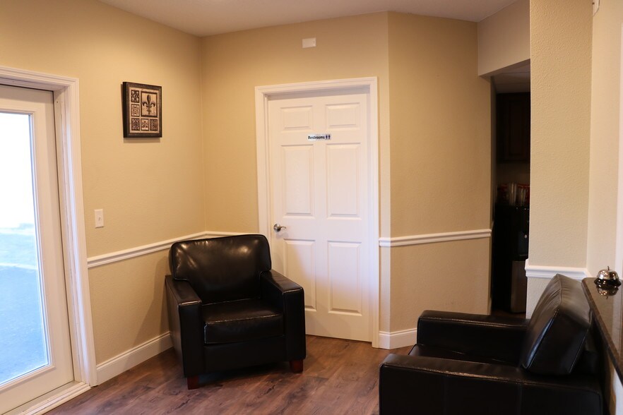 More Photos Of 6232 Madison St, New Port Richey Office For Sale