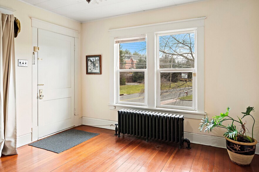 More Photos Of 239 State Route 79, Marlboro General Retail For Sale