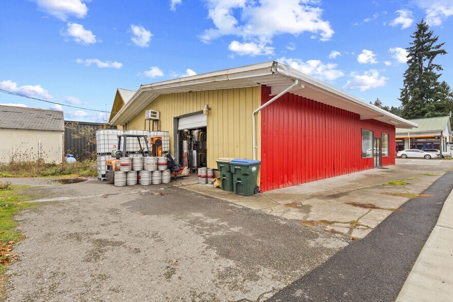 More Photos Of 138 Hodgden N st, Tenino Flex For Lease