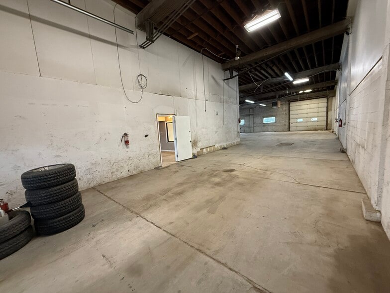 More Photos Of 2213 2 Av N, Lethbridge Service For Lease