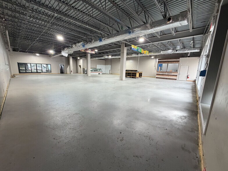 More Photos Of 231-02 Merrick Blvd, Springfield Gardens General Retail For Sale