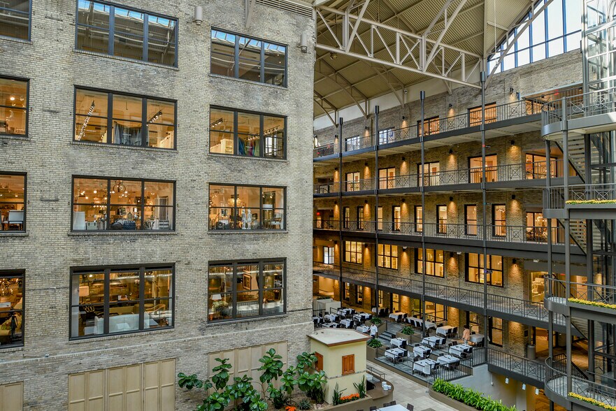 More Photos Of 275 Market St, Minneapolis Office For Lease