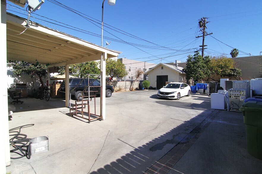 More Photos Of 1108 N Kenmore Ave, Los Angeles Storefront Retail Residential For Sale