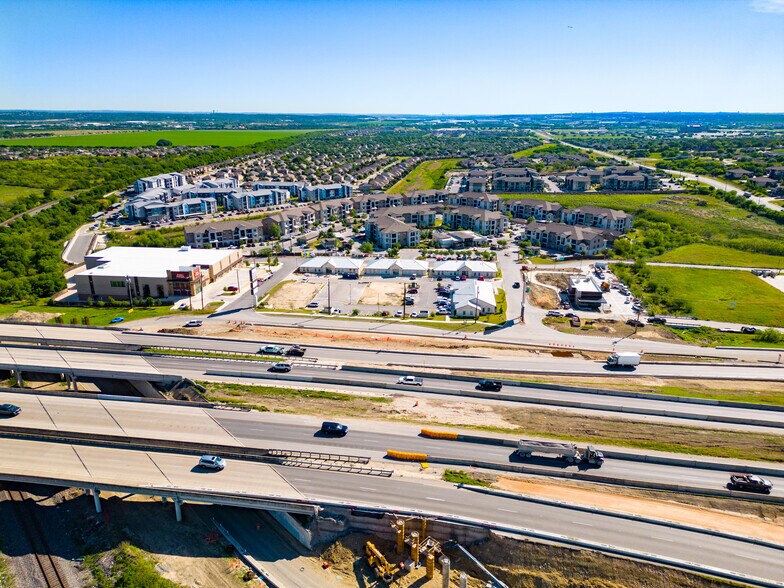 More Photos Of 7323 N Loop 1604 E, San Antonio Office For Sale