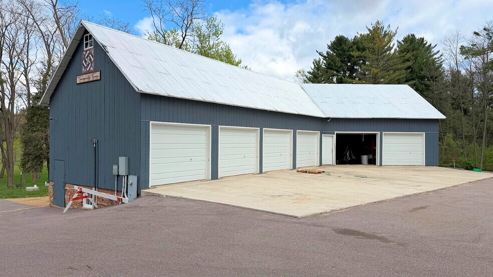 More Photos Of 3884 S Gillette Dr, Wisconsin Dells Lodge Meeting Hall For Sale