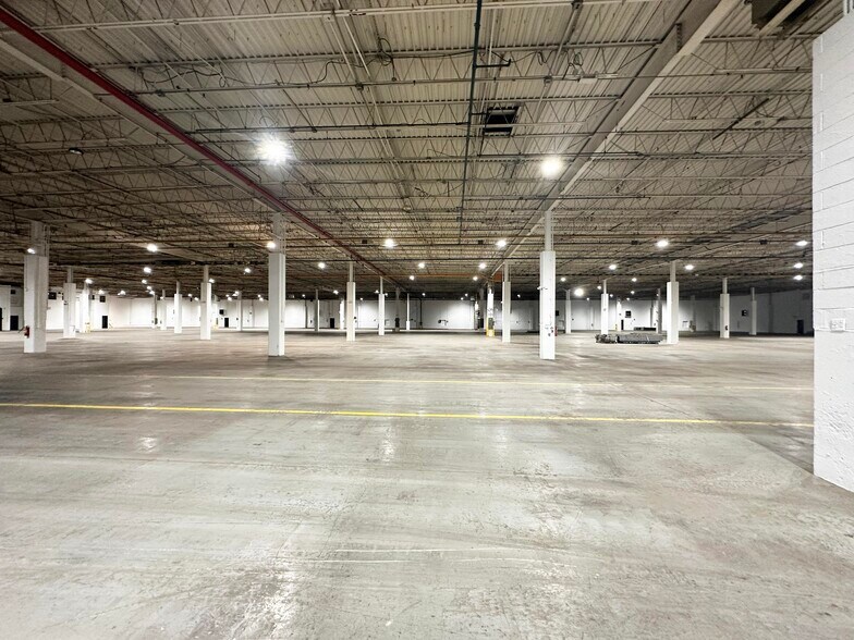More Photos Of 5660 Rising Sun Ave, Philadelphia Warehouse For Lease