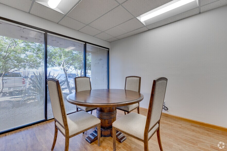 More Photos Of 7518 E Elbow Bend Rd, Carefree Office For Sale