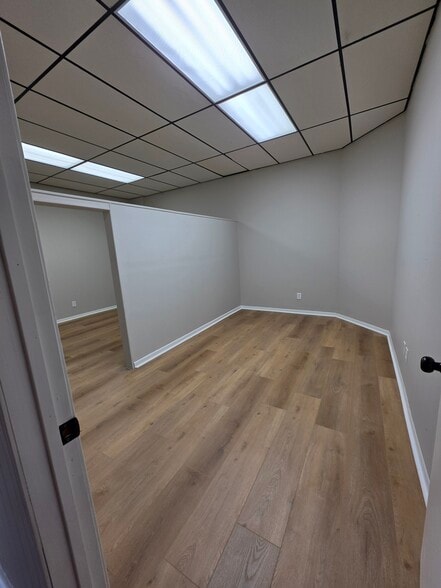 More Photos Of 6550 Westwood Blvd, Beaumont Industrial For Lease