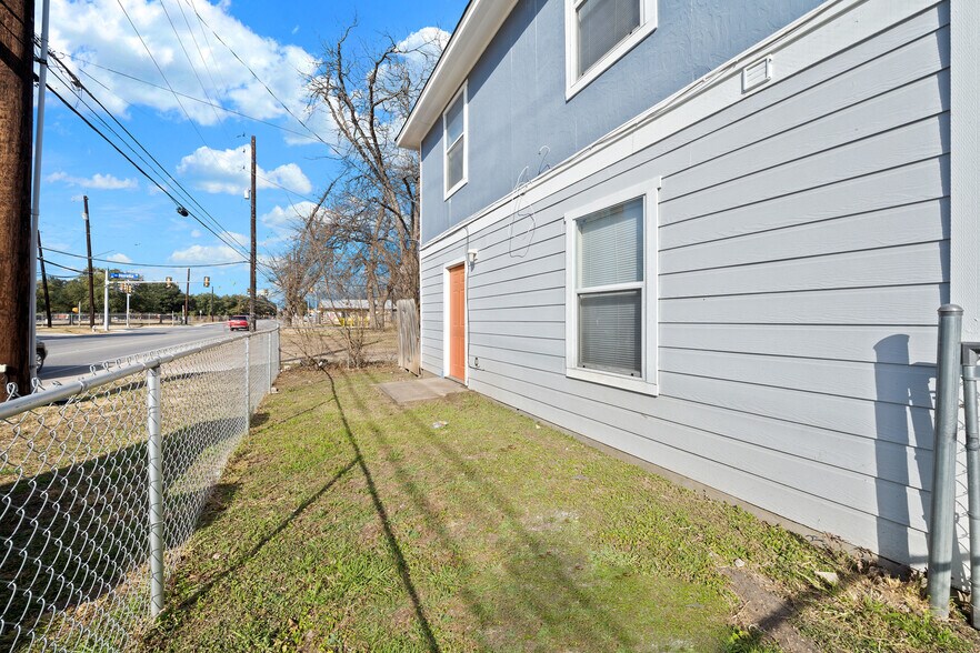 More Photos Of 414 Cupples Rd, San Antonio Apartments For Sale