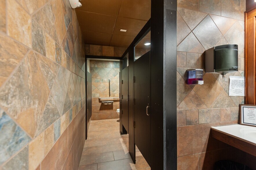 More Photos Of 226 Pamlico St, Belhaven Restaurant For Sale