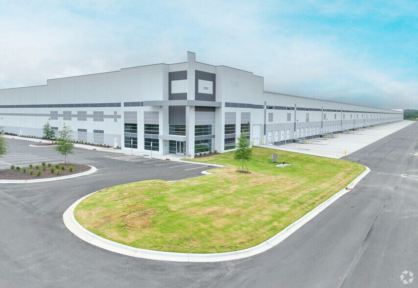 More Photos Of 1500 Delta Dr, Gastonia Distribution For Lease