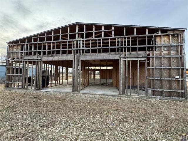 More Photos Of 3201 Bates Rd, Topeka Industrial For Sale