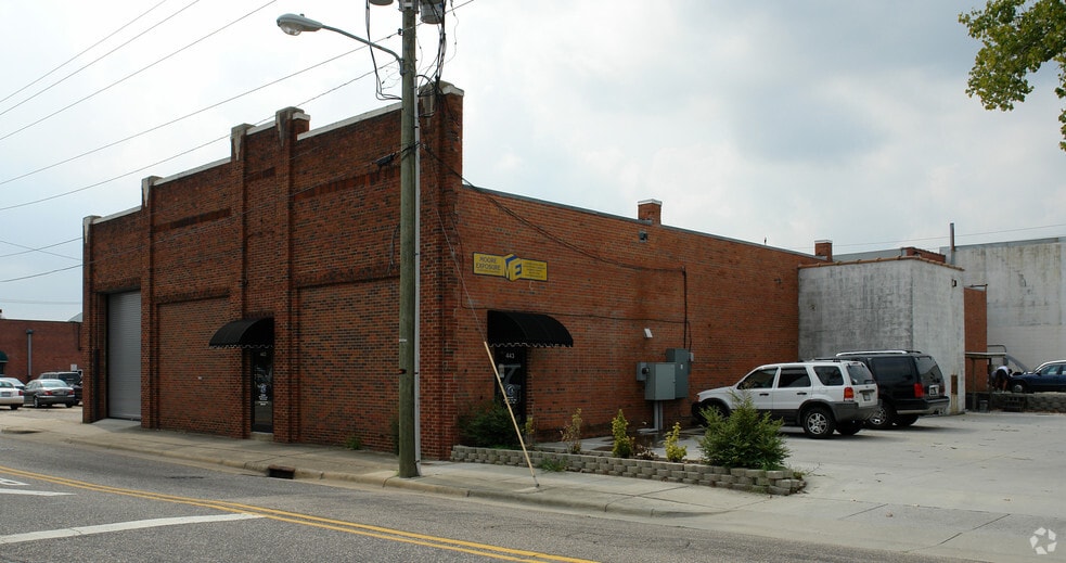 More Photos Of 443 Franklin St, Fayetteville Light Manufacturing For Lease