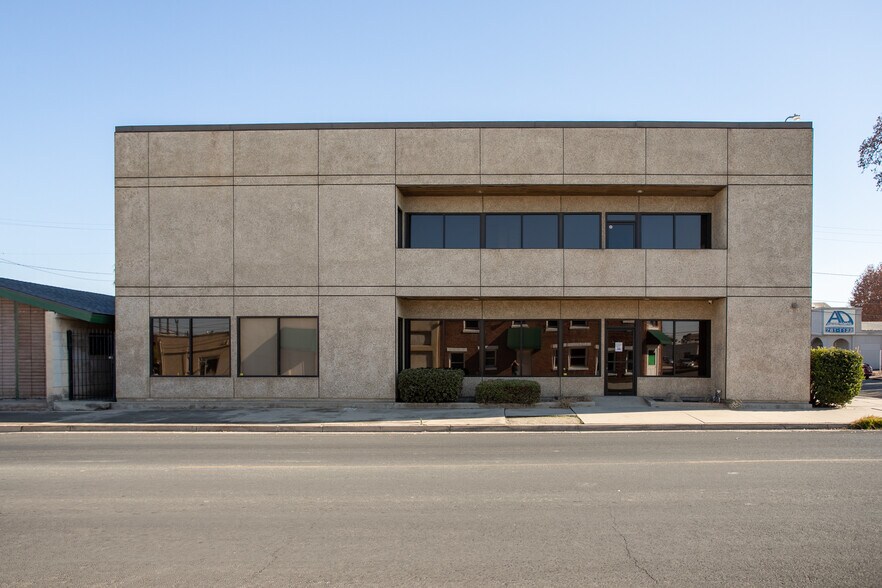 More Photos Of 108 E Mill Ave, Porterville Loft Creative Space For Lease