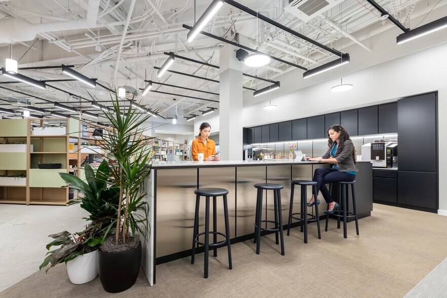 More Photos Of 1300 1st St, Napa Coworking Space