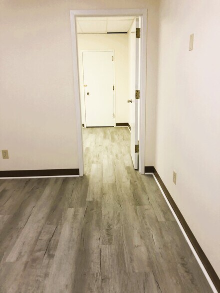 More Photos Of 45 E Main St, Freehold Office For Lease