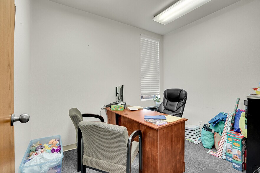 More Photos Of 330 Park Ave, Fort Lupton Office For Lease