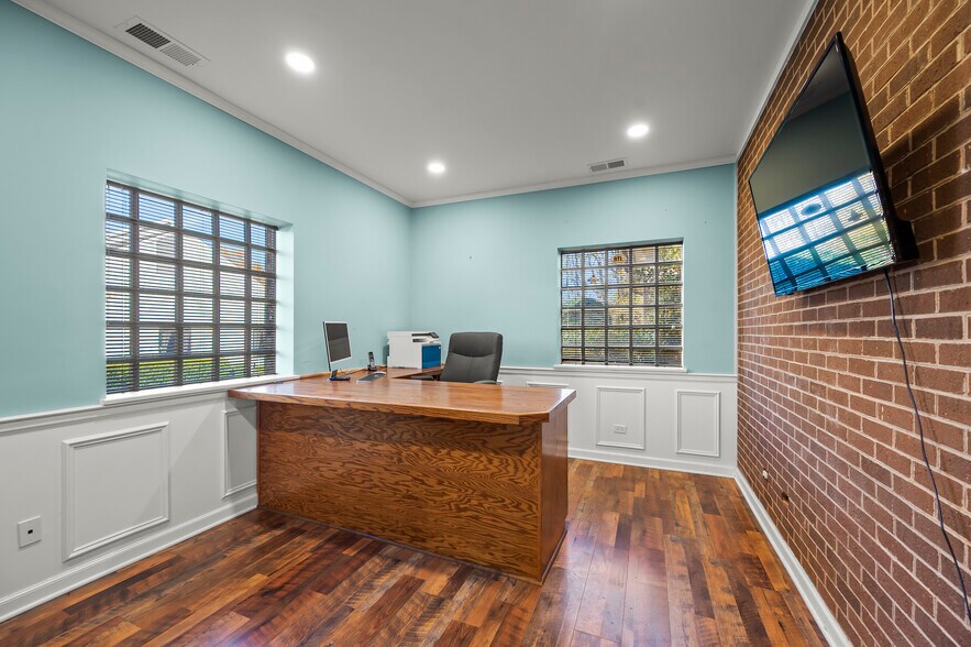 More Photos Of 1001 S State St, Yadkinville Medical For Sale