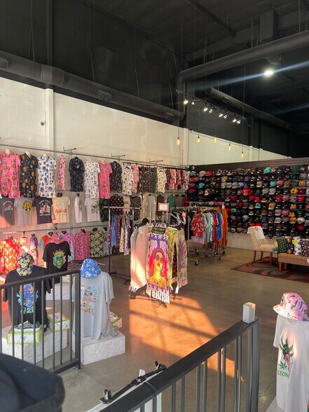 More Photos Of 757 E Pico Blvd, Los Angeles Warehouse For Sale