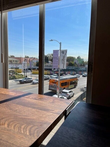 More Photos Of 1017-1019 S La Brea Ave, Los Angeles Medical For Lease