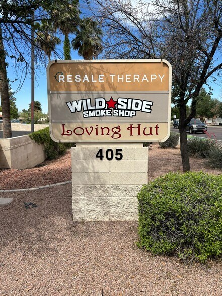More Photos Of 405 W University Dr, Tempe General Retail For Lease