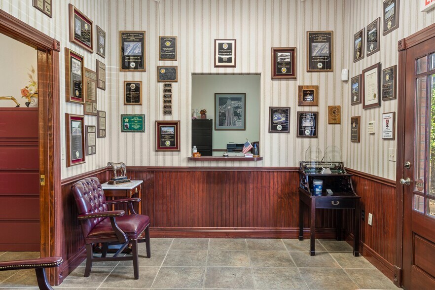 More Photos Of 62 Highway 40 W, Inglis Medical For Sale