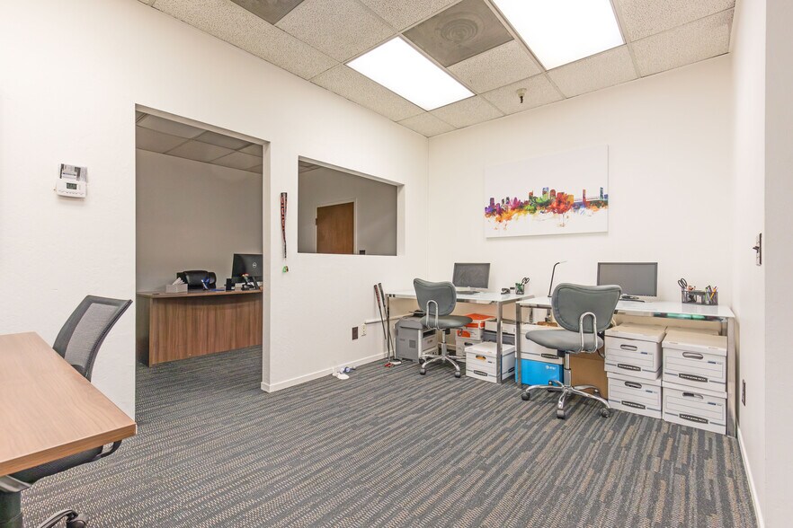 More Photos Of 725 30th St, Sacramento Office For Lease