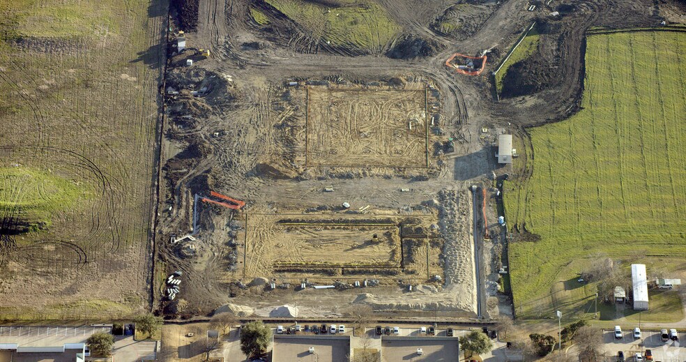 More Photos Of 5633 W Spring Creek Pky, Plano Unknown For Lease